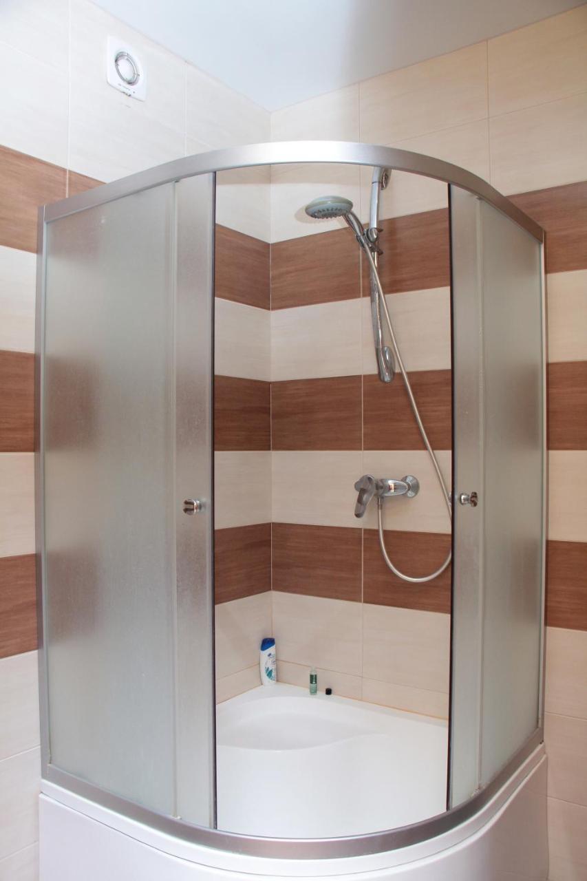 Panoramic View Lux Apartment On Metro Osokorky Kyiv Exterior foto