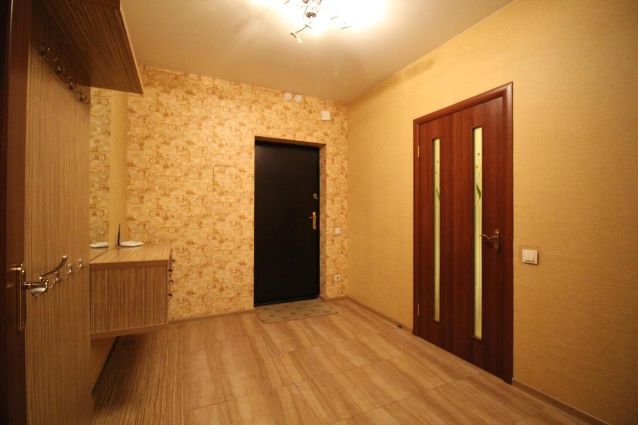 Panoramic View Lux Apartment On Metro Osokorky Kyiv Exterior foto