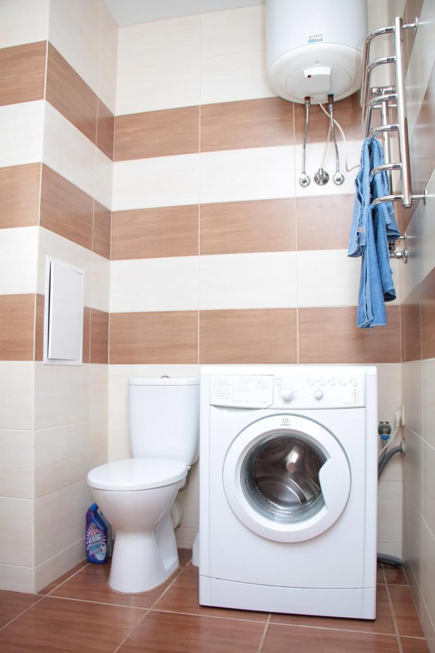 Panoramic View Lux Apartment On Metro Osokorky Kyiv Exterior foto